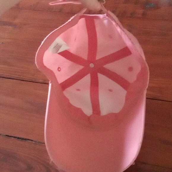 Hat - Picture 3 of 4